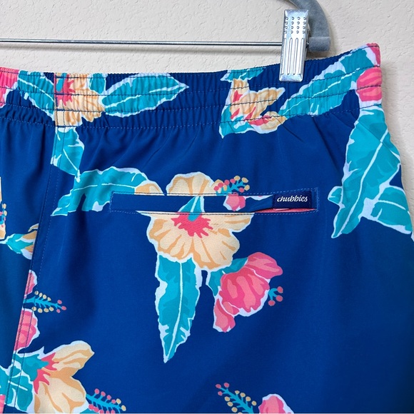Chubbies The Floral Reefs Classic Swim Trunk - Men's - Picture 10 of 15